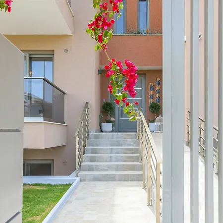 Appartement Casa Helone *