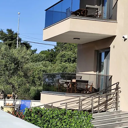 Casa Helone Polychrono